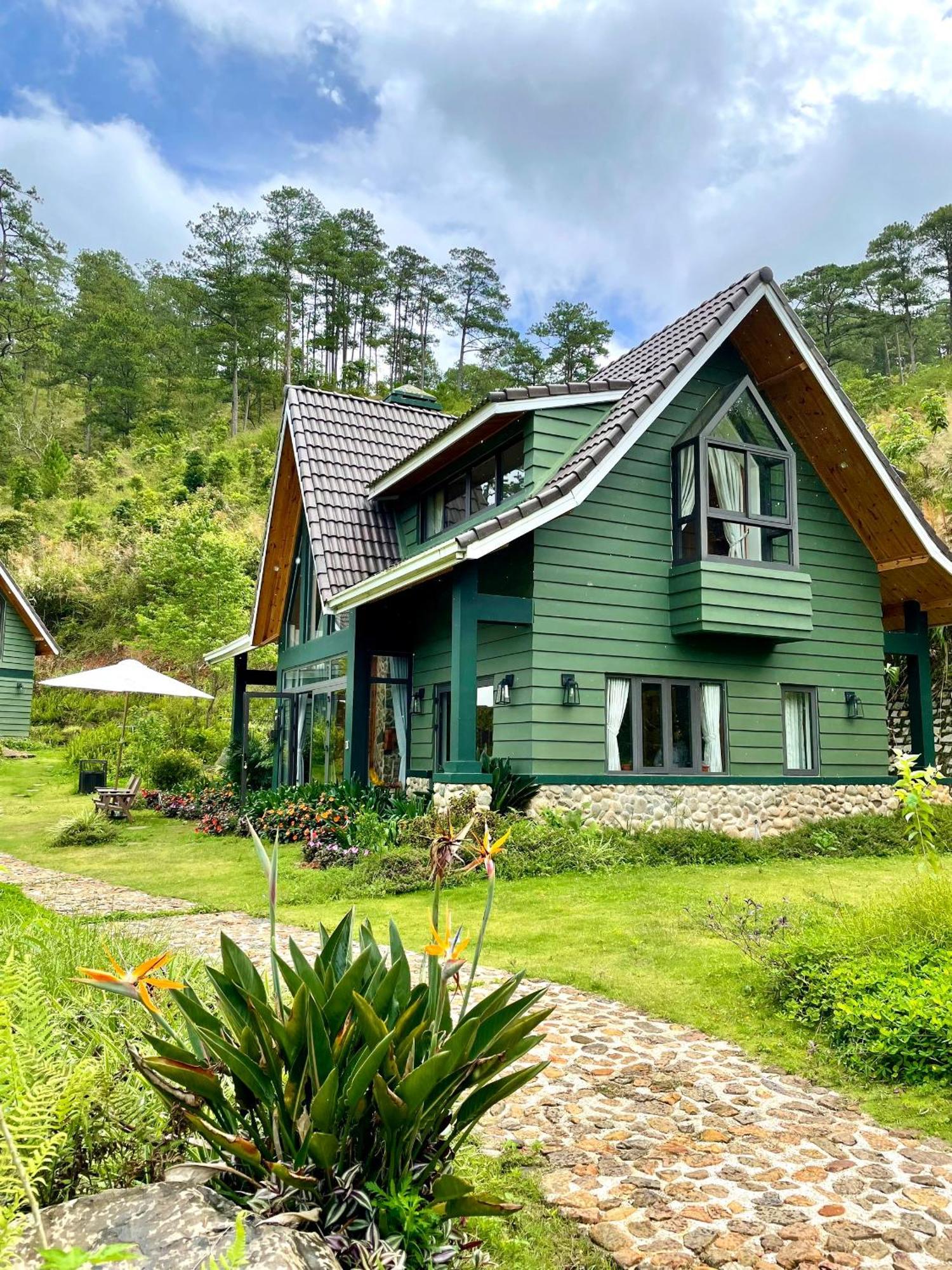 SMALL VILLA